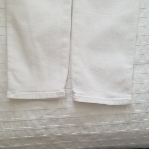 Jeans - Picture 7 of 8